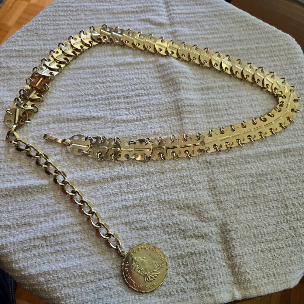 Vintage Medallion Link Belt in Gold with Coin Pendant